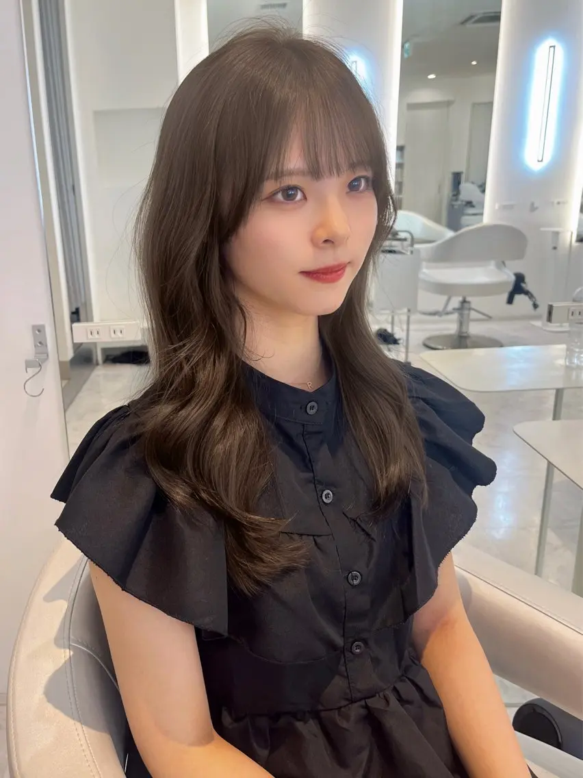 セミロング カラー ヘアカラー トリートメント 石川 裕将のヘアスタイル