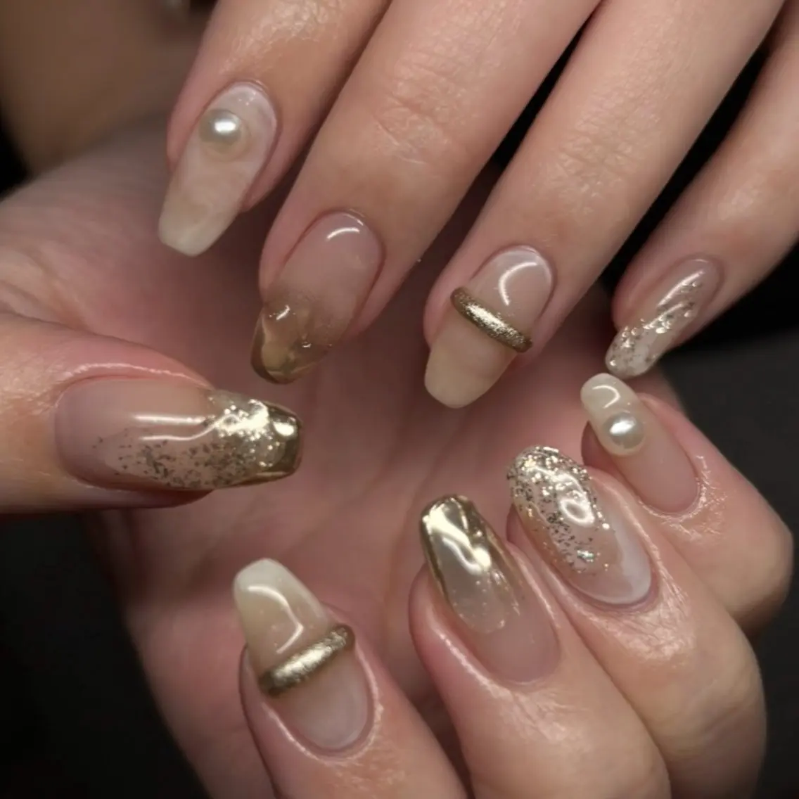 ネイル アートネイル 成人式 ゴージャス 🦋hana / nail / AOのネイルデザイン