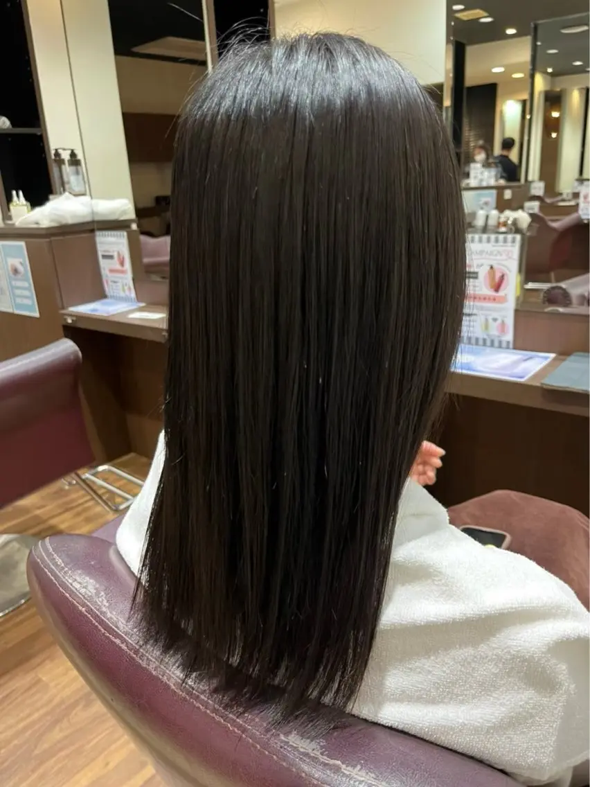 セミロング 髪質改善 松崎 崇のヘアスタイル