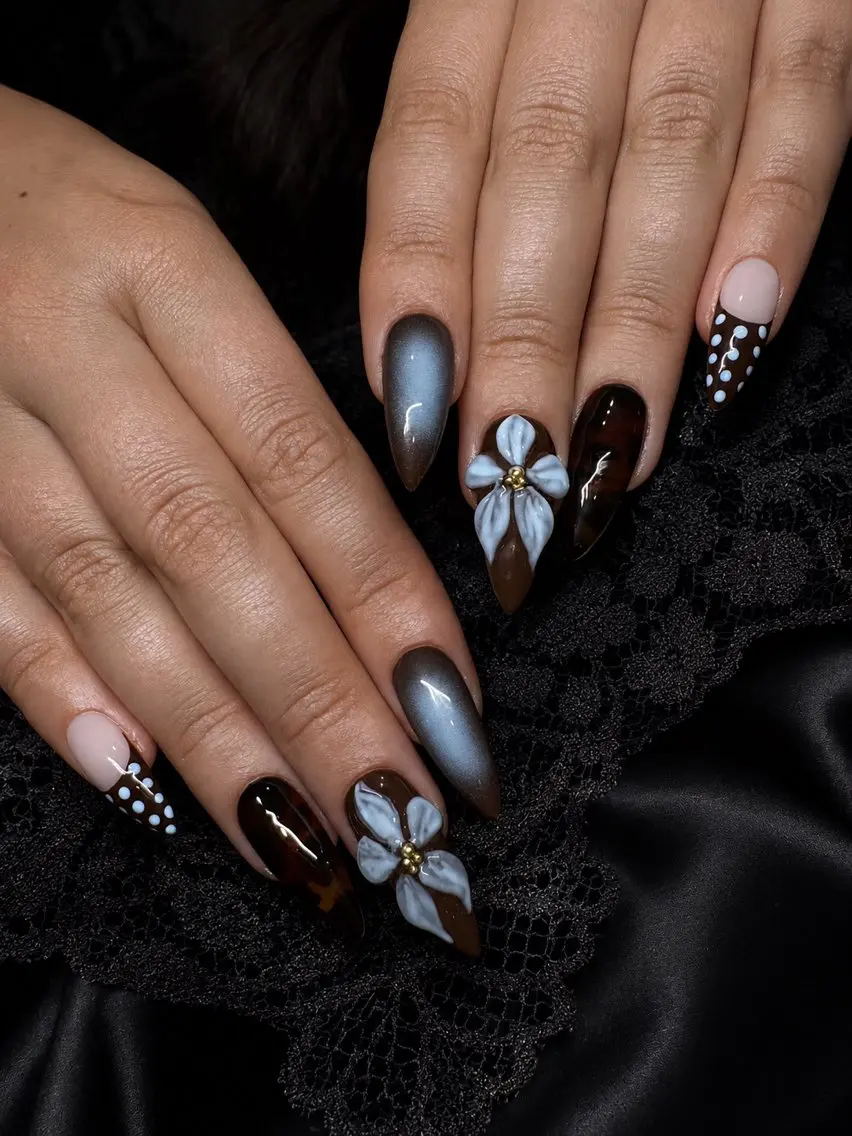 ネイル フレンチネイル ジェルネイル 韓国ネイル マグネットネイル 持ち込み Royal Nailのネイルデザイン