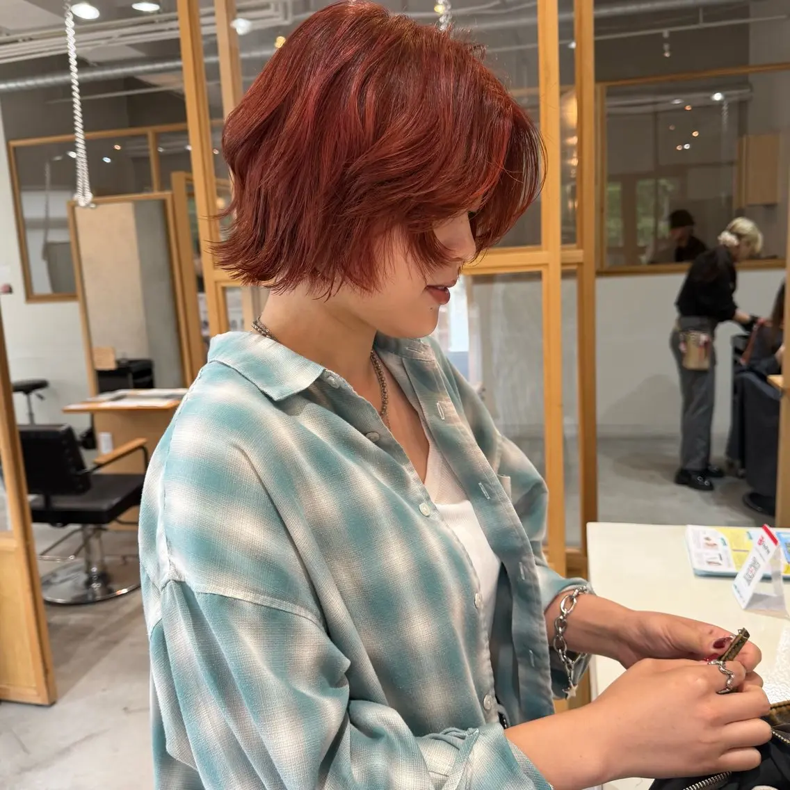 ミディアム FERIA fam 北千里のヘアスタイル