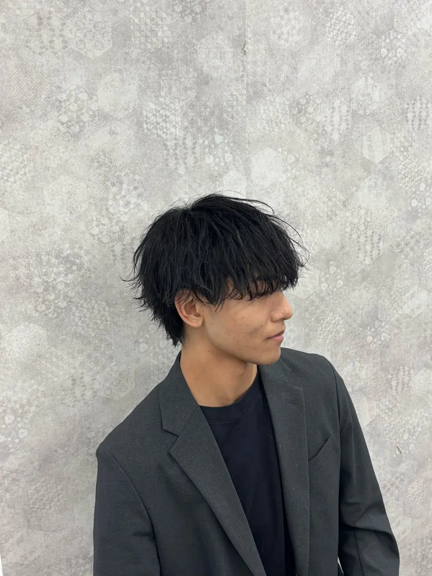 パーマ メンズハイトーン 北斗💍レイヤーのヘアスタイル