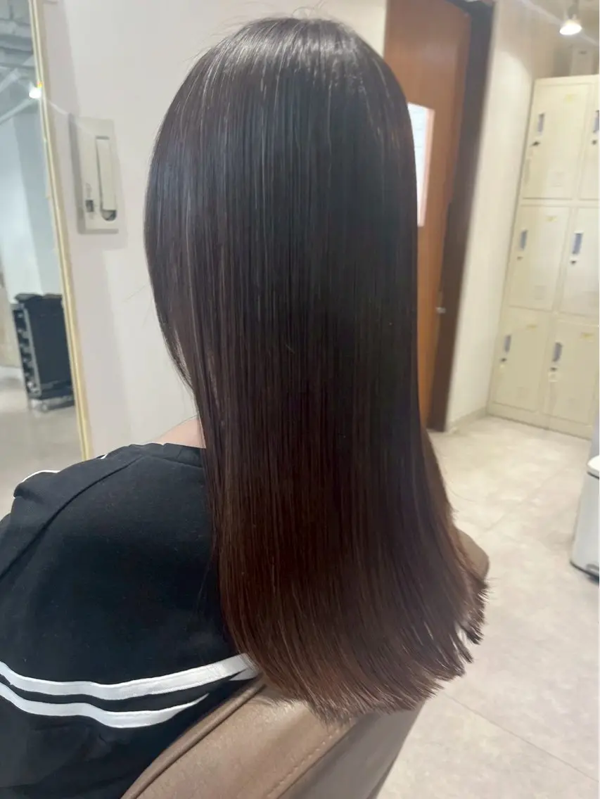 セミロング 山崎 朋代のヘアスタイル