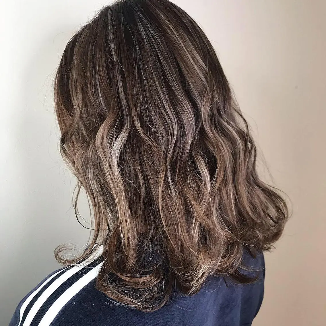 ミディアム カラー カット ヘアカラー トリートメント Lien 深井店のヘアスタイル
