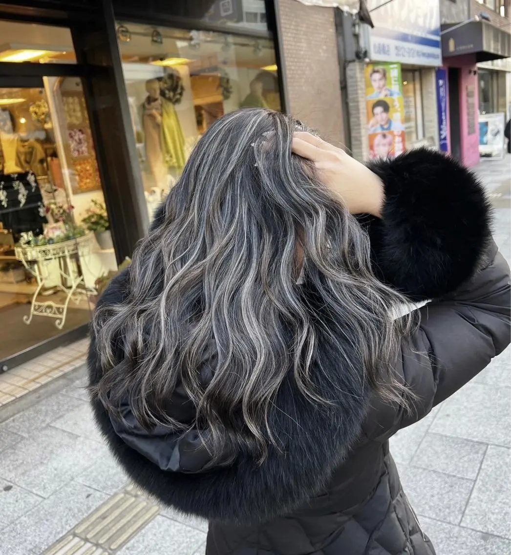 セミロング カラー ダークグレー ダークグレージュ グレージュ ハイライトカラー ハイライト 指名数No.1 /NAOYAのヘアスタイル