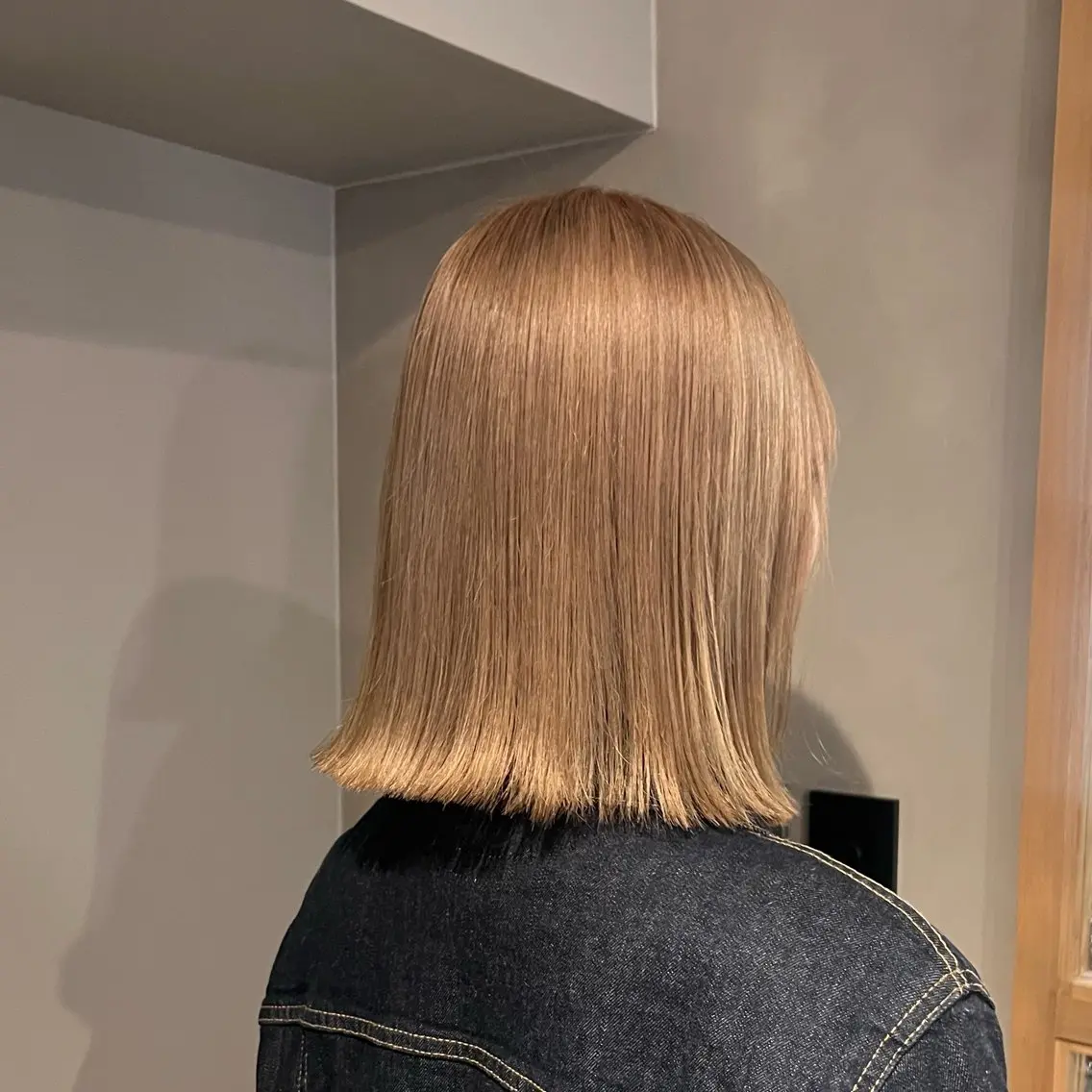 ショート カラー ベージュカラー 北見 桃夏のヘアスタイル