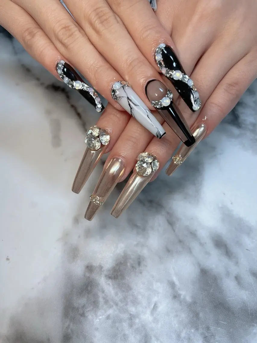 ネイル ロングネイル ハンドネイル Kayo 💅のネイルデザイン