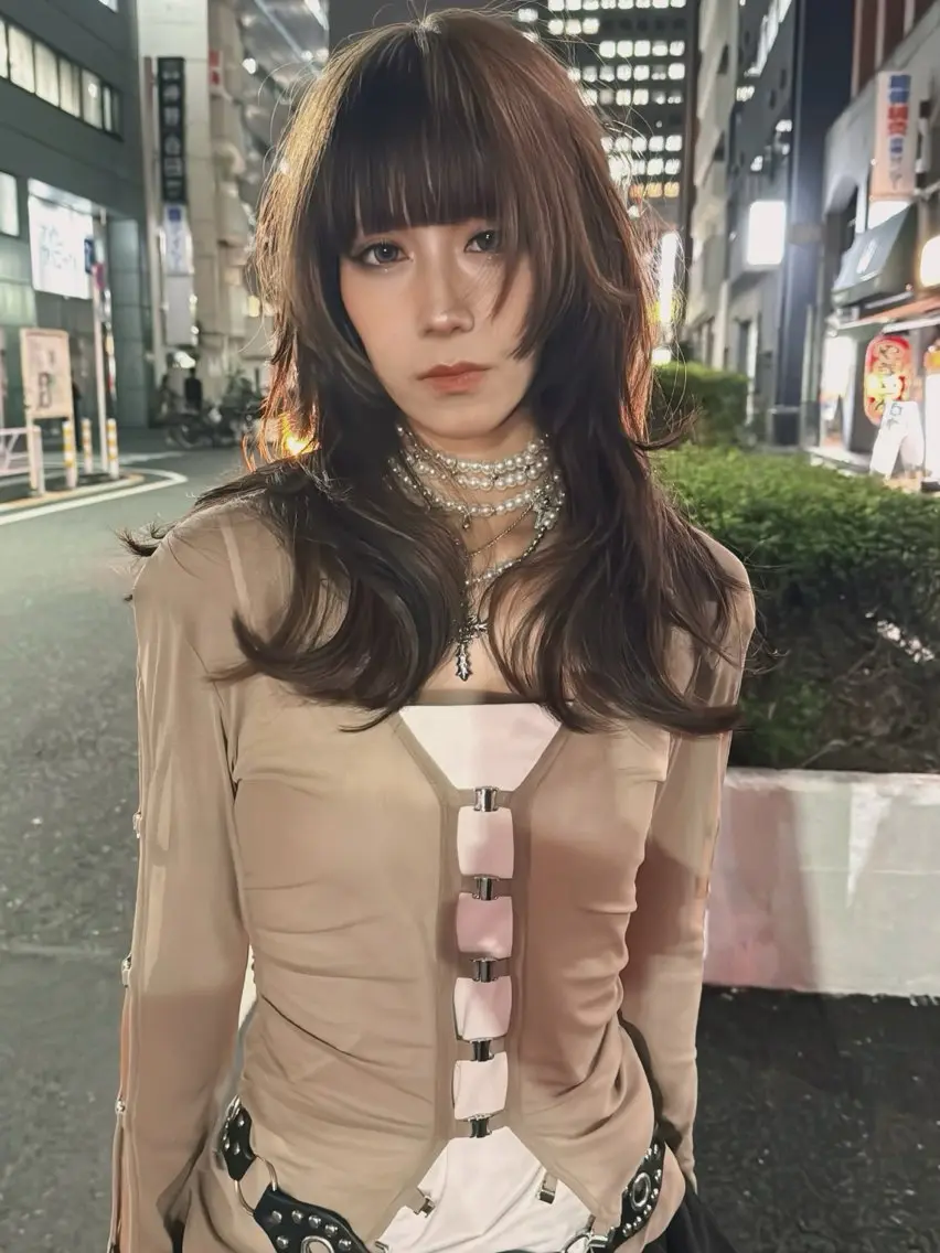 セミロング カラー ハッシュカット レイヤーカット 新宿/髪質改善/ レイヤー/サカキのヘアスタイル