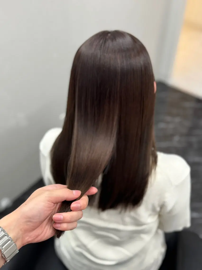 ロング カラー パーマ ヘアアレンジ メンズ キッズ メンズ韓国風 黒髪 ブルーカラー ブルーブラック レッドカラー 髪質改善Ⅰ透明感 艶カラーⅠたつやのヘアスタイル