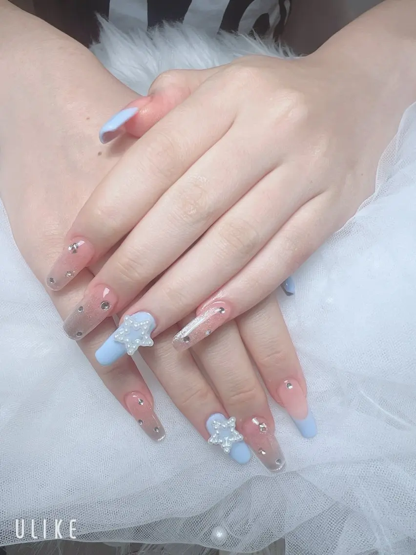 ネイル ハンドネイル T.Lee Nail Lilyのネイルデザイン