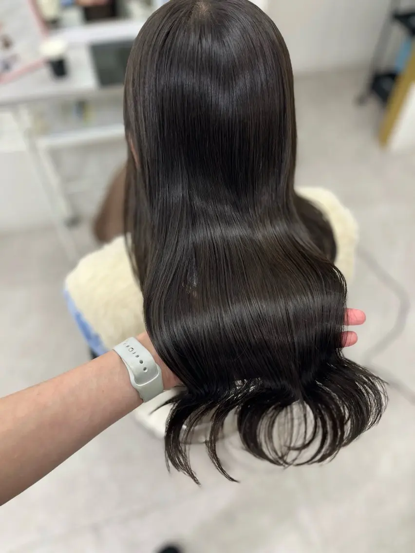 ロング カラー ベージュカラー オリーブベージュ 🫧ぷる艶カラー🫧 Yuubi🦩のヘアスタイル