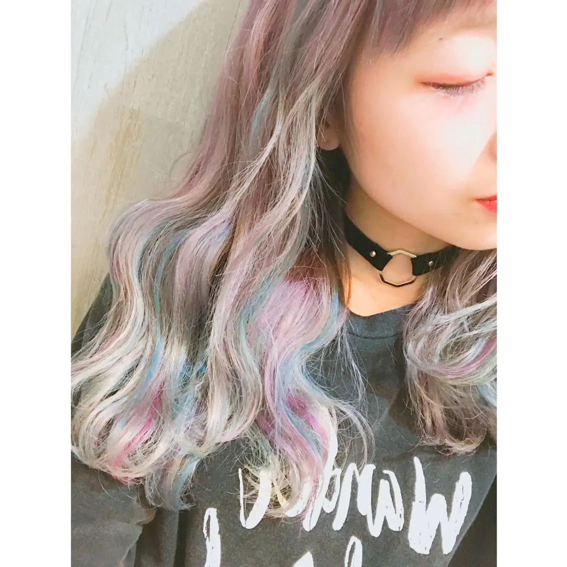 セミロング カラー ベージュカラー ピンクカラー パープルカラー ユニコーンカラー ホワイトベージュ 平尾 拓也のヘアスタイル