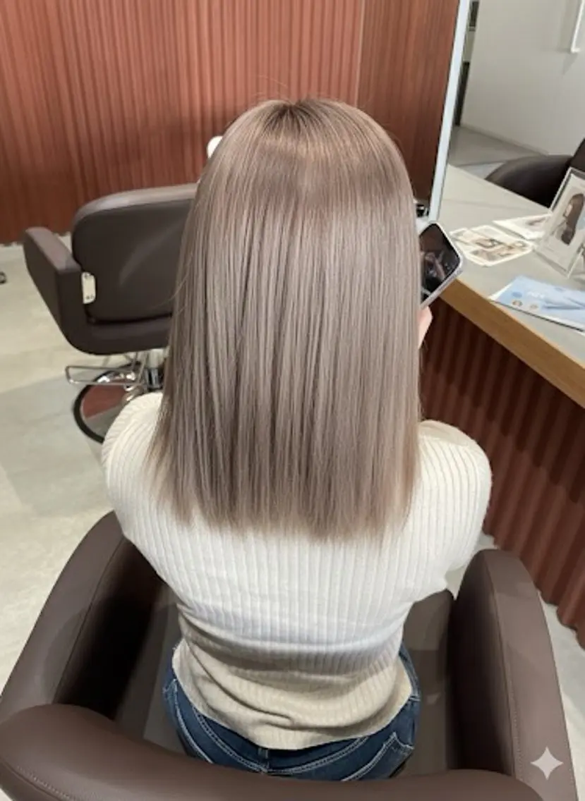 ミディアム ヘアカラー 透明感カラー🦋艶髪 イヴカ💙のヘアスタイル