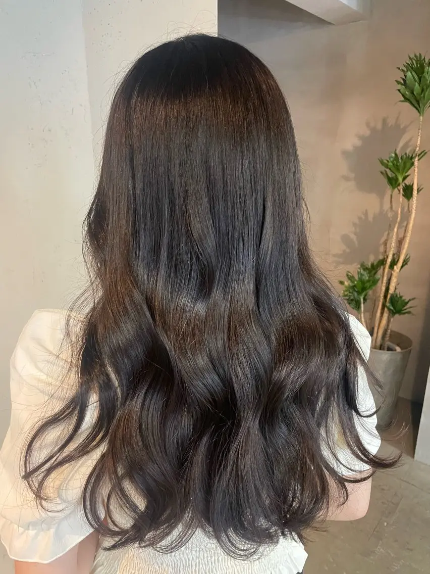 ロング カラー ヘアカラー トリートメント 透明感・美髪 monsoワニベユナのヘアスタイル