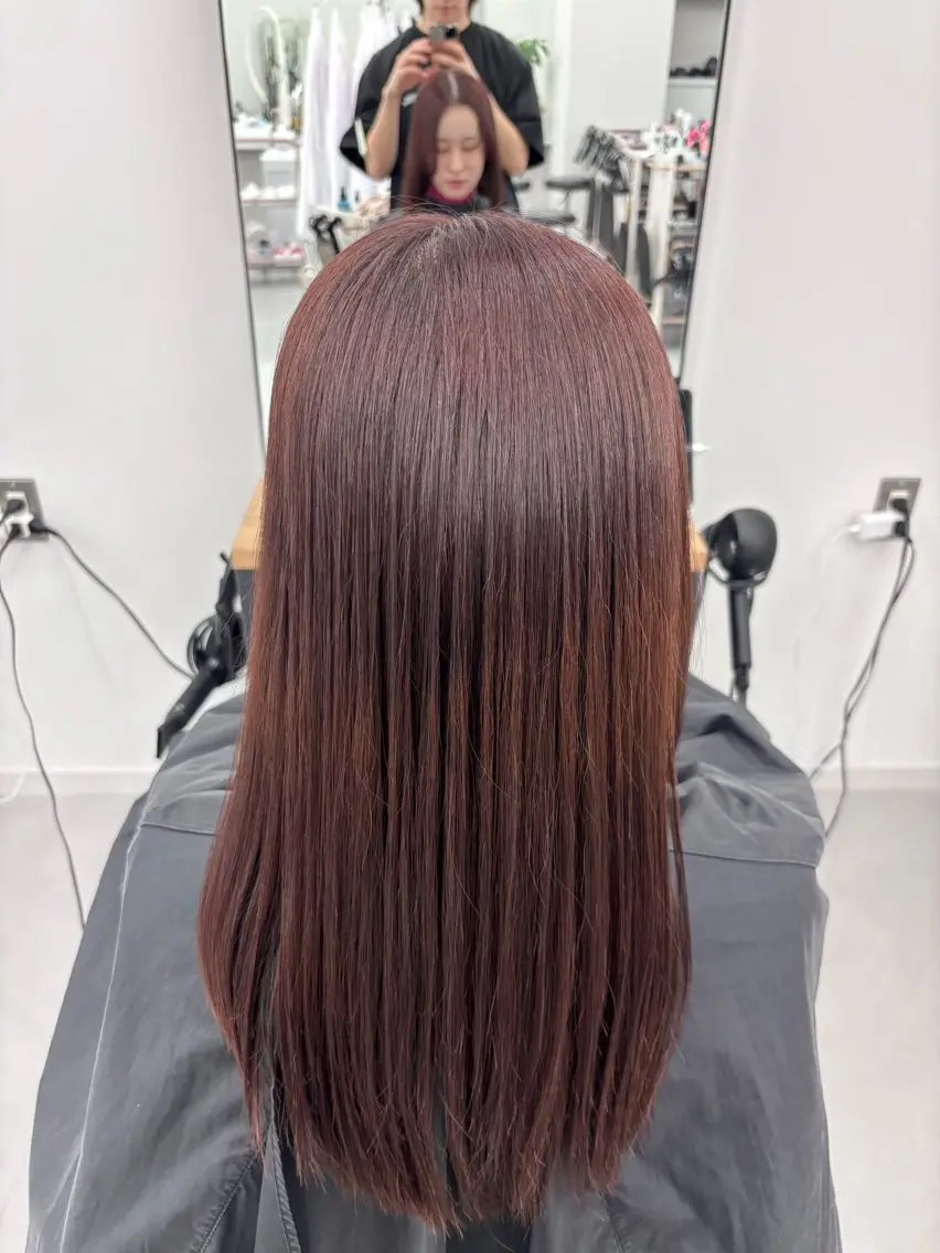 セミロング カラー ブラウンカラー ピンクカラー ピンクブラウン グレー・オリーブ ソウタのヘアスタイル
