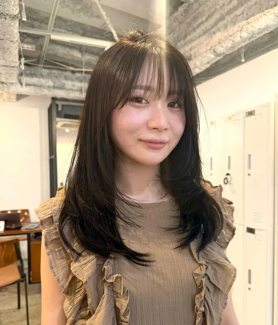 セミロング カラー ブラウンカラー ナチュラルブラウン ヘアカラー Miyu .のヘアスタイル