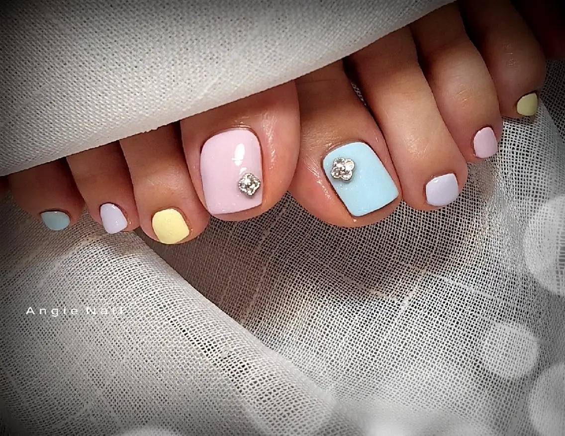 ネイル フットネイル Angie Nail (ｱﾝｼﾞｰﾈｲﾙ)のネイルデザイン