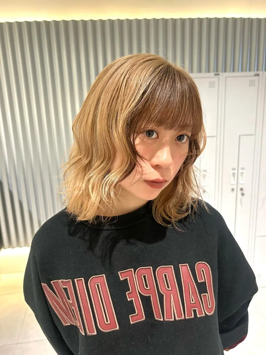 ミディアム カラー ベージュカラー ブロンド ブロンドベージュ ブラウンカラー デザインカラー 🤍垢抜け♡透明感 カラーmoeka🤍のヘアスタイル