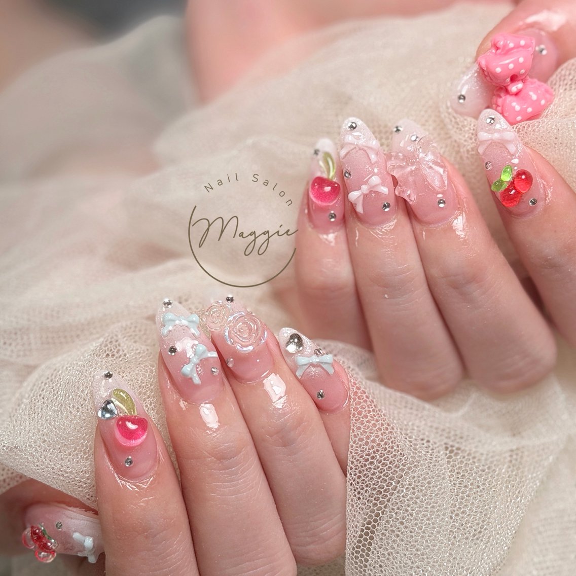 ネイル Maggie Nail🦩BiKiのネイルデザイン