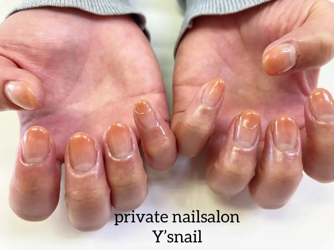 ネイル アートネイル グラデーション 手書きが得意🖌️ Y’s  nailのネイルデザイン