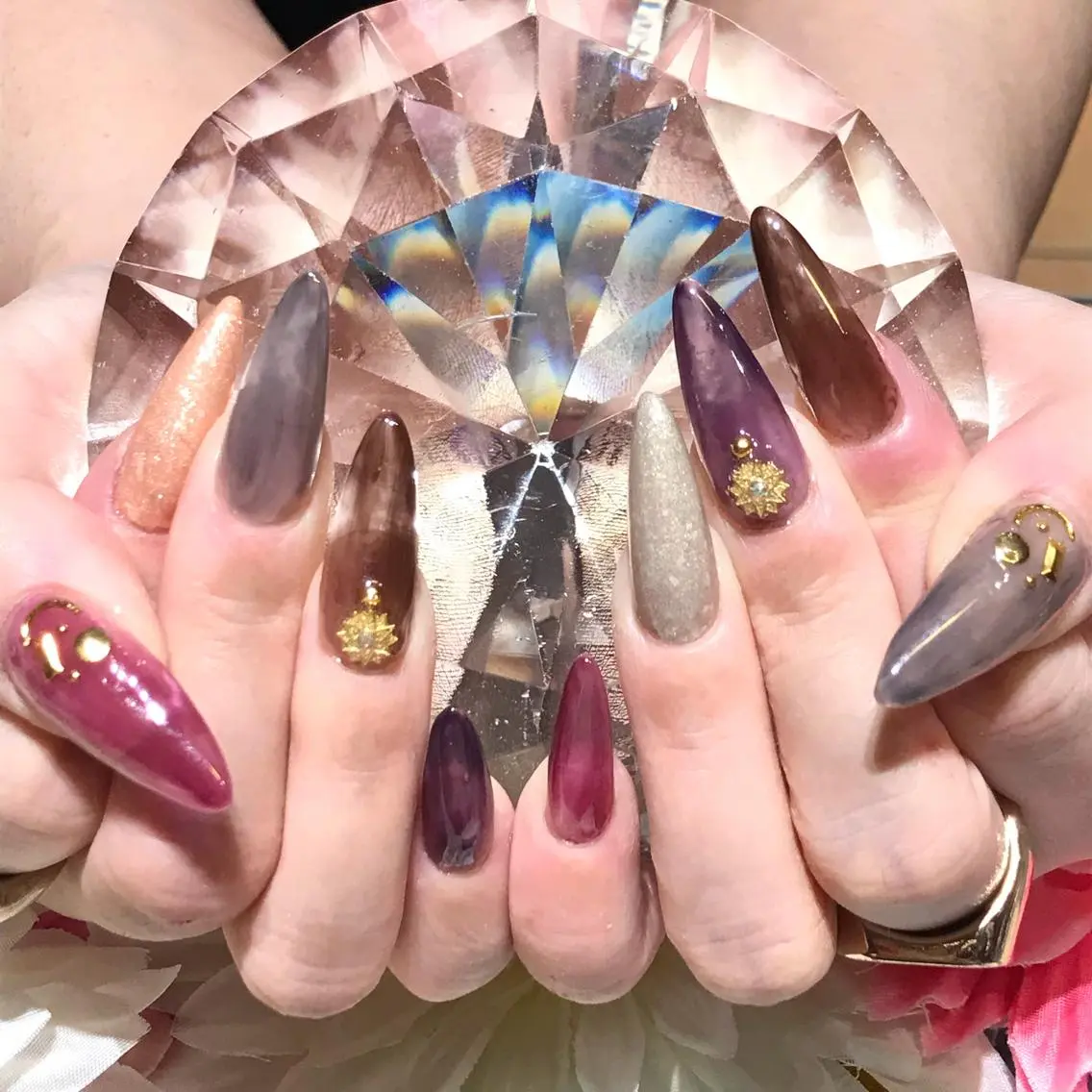 ネイル ジェルネイル ロングネイル ニュアンスネイル スカルプネイル YUN 💅のネイルデザイン