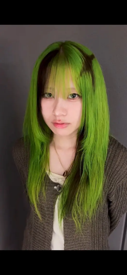セミロング カラー ヘアカラー デザインカラー /rioのヘアスタイル