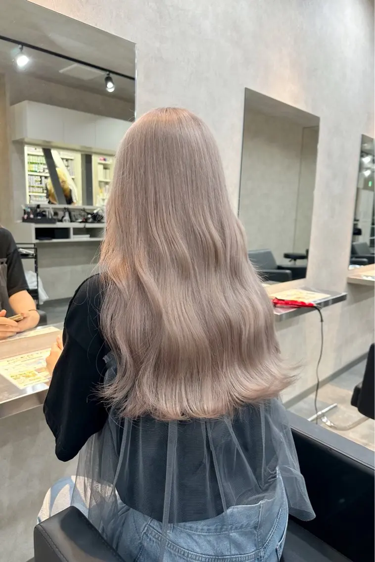 セミロング カラー ヘアアレンジ ベージュカラー ミルクティーベージュ ヘアカラー 境町/透明感カラー/ レイヤー/中茎涼太のヘアスタイル