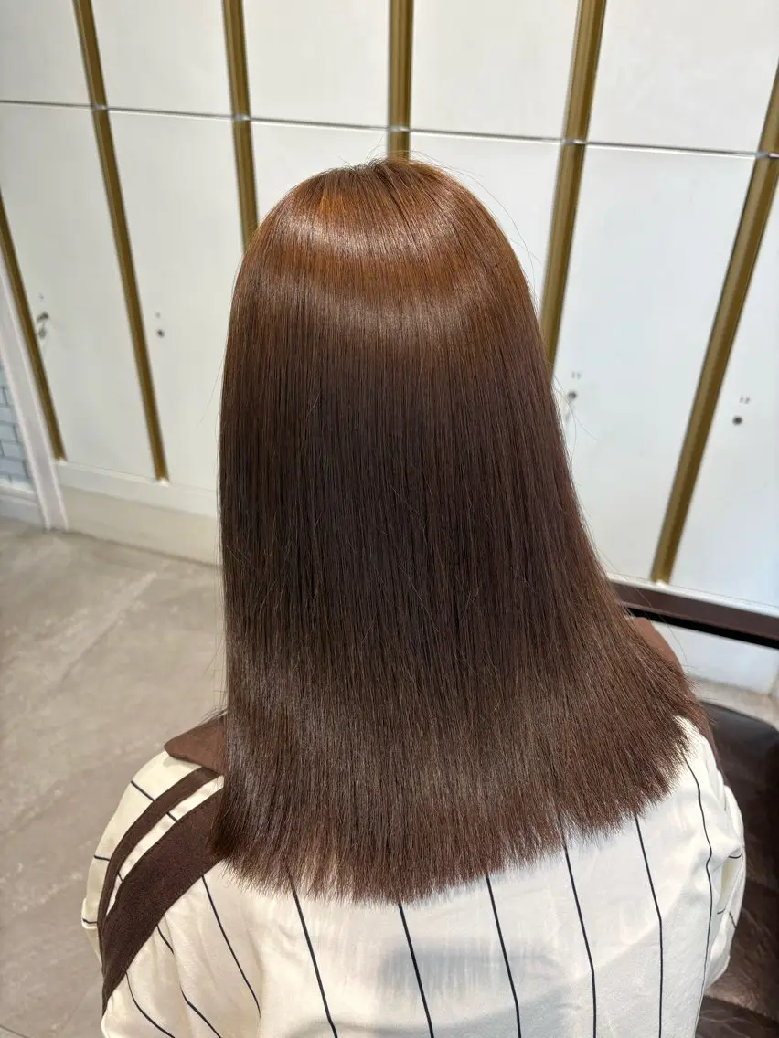 ミディアム カット ヘアカラー トリートメント 艶髪/透明感カラー 🫧韓国ヘアのヘアスタイル