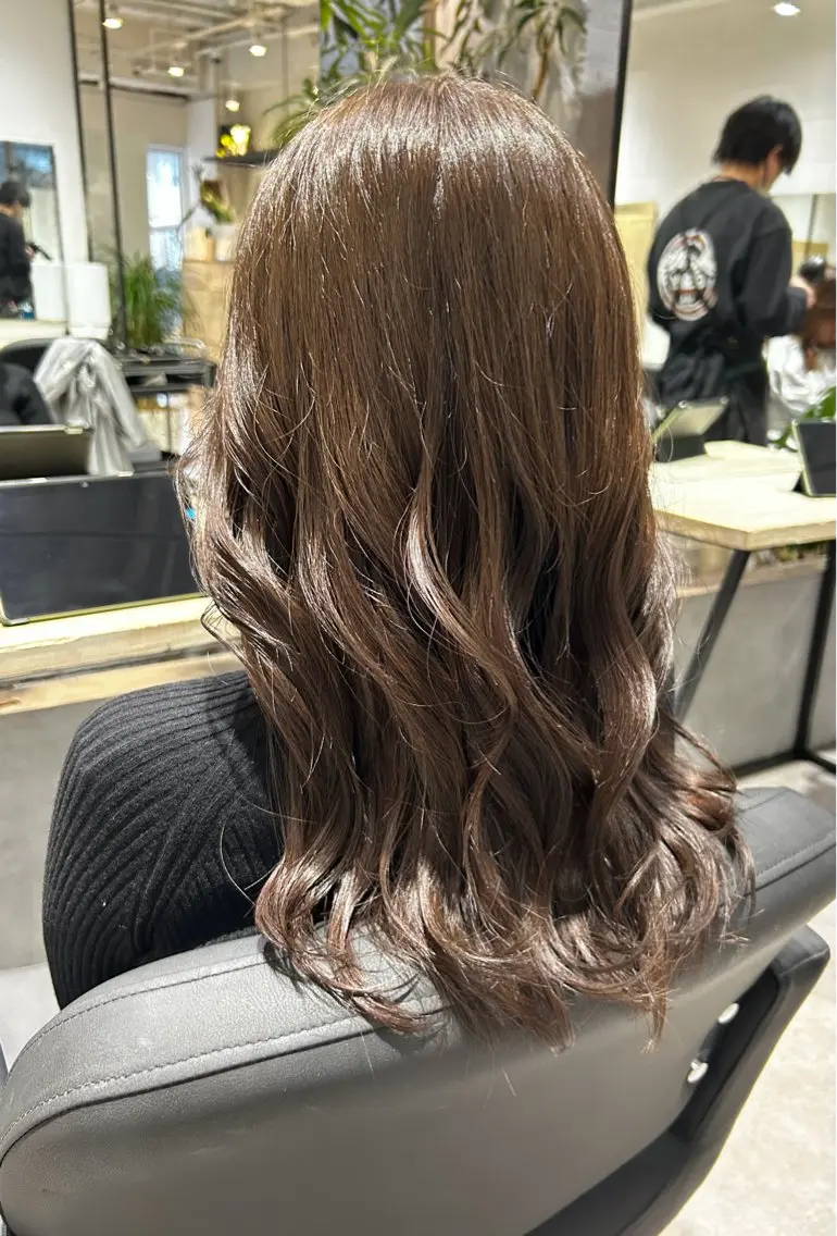 セミロング ヘアカラー トリートメント SAHO /縮毛矯正 /オリーブ🌿のヘアスタイル