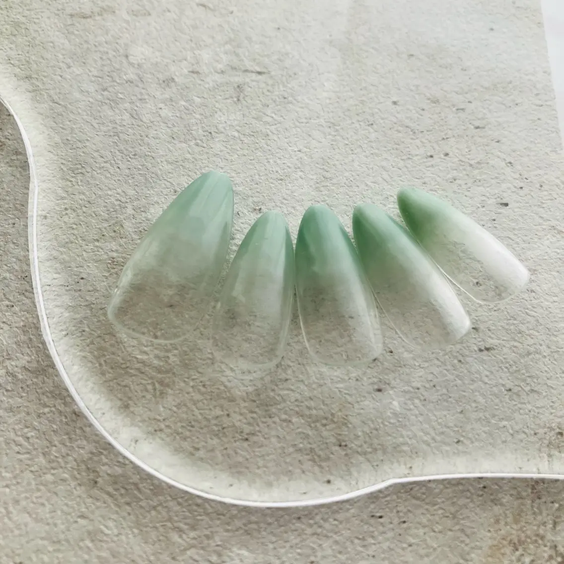 ネイル グラデーション MALAMA NAILのネイルデザイン