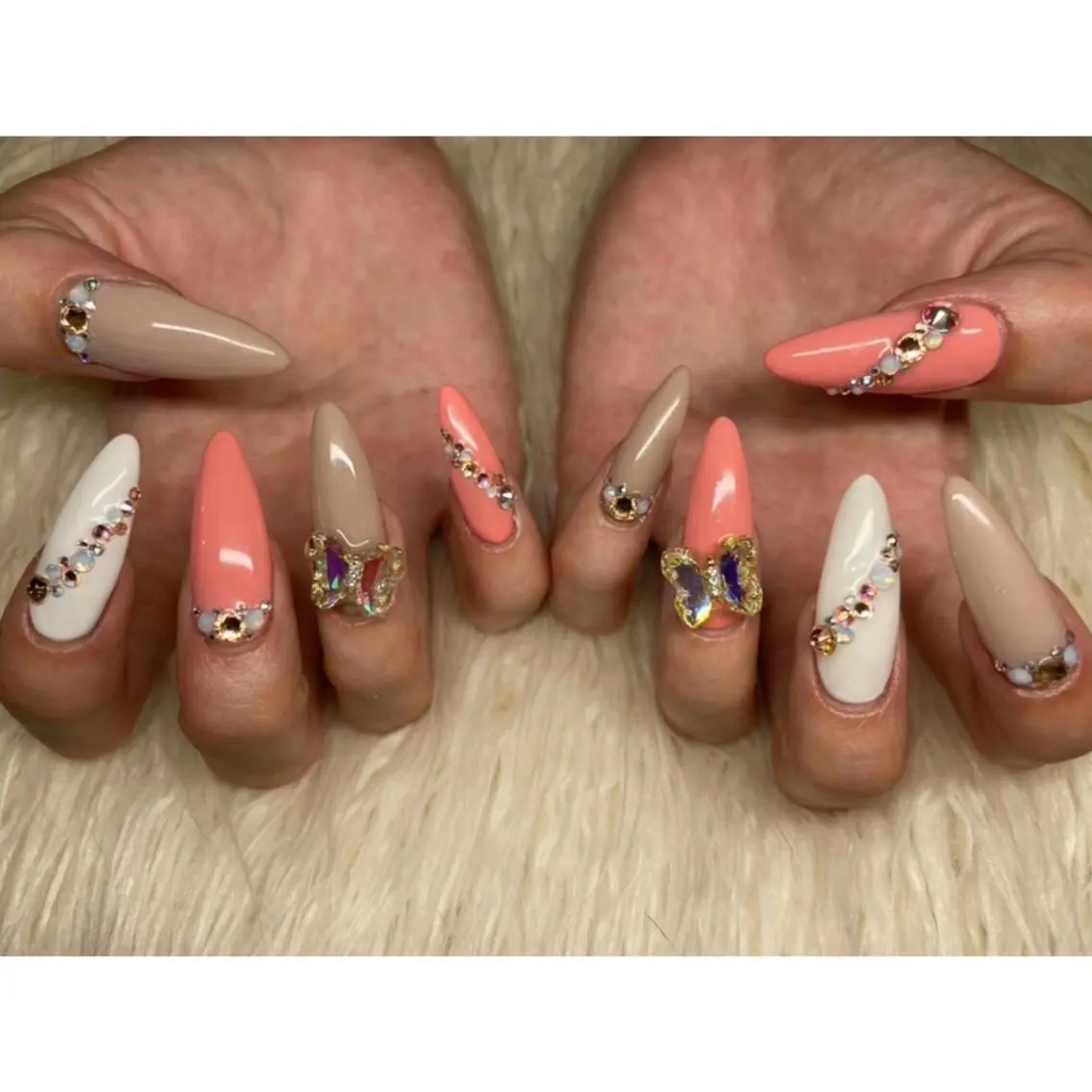 ネイル 長さ出し ストーンネイル Nail salon LuaRのネイルデザイン