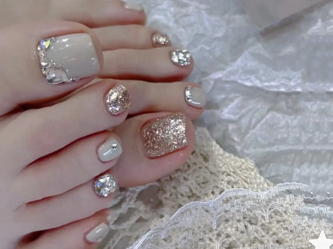 ネイル フットネイル Max nail&eyeのネイルデザイン