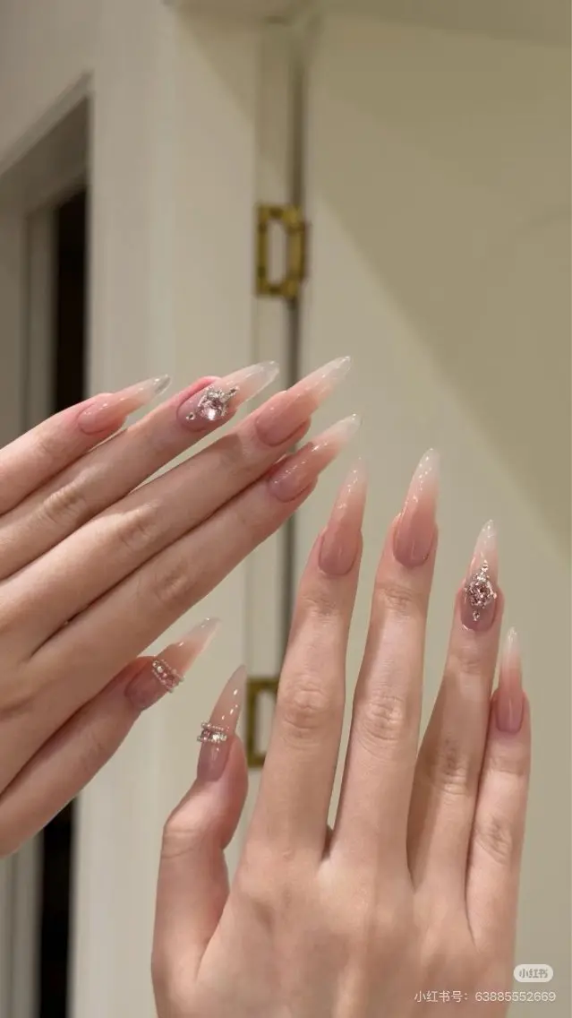 ネイル フレンチネイル ガラスフレンチ キラキラネイル 韓国ネイル ロングネイル star nail salonのネイルデザイン