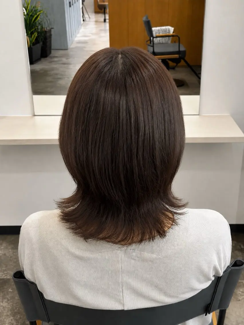 ミディアム くびれヘア くびれレイヤー レイヤーカット カット ヘアカラー トリートメント 浜田 希々香のヘアスタイル