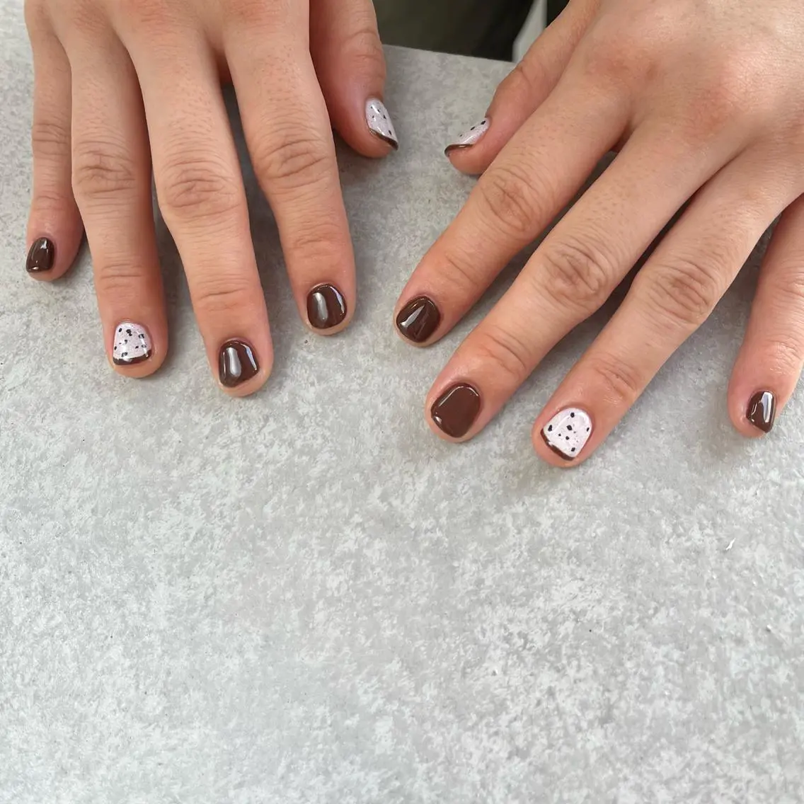 ネイル ハンドネイル 🤎Two ERI🤎のネイルデザイン