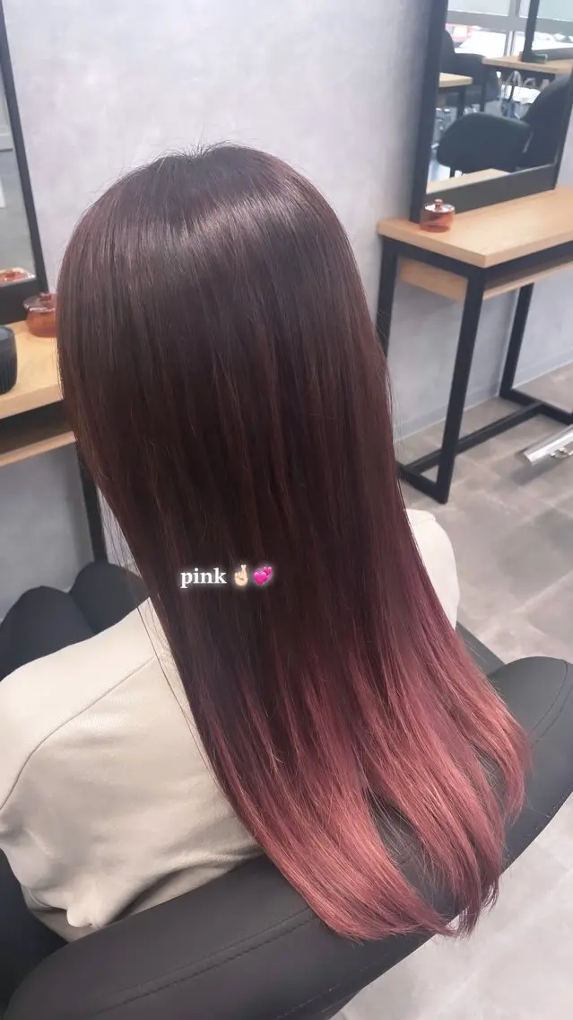 ロング カラー ブリーチ ピンクカラー ヘアカラー 🪡 KIMU🪡🎀のヘアスタイル