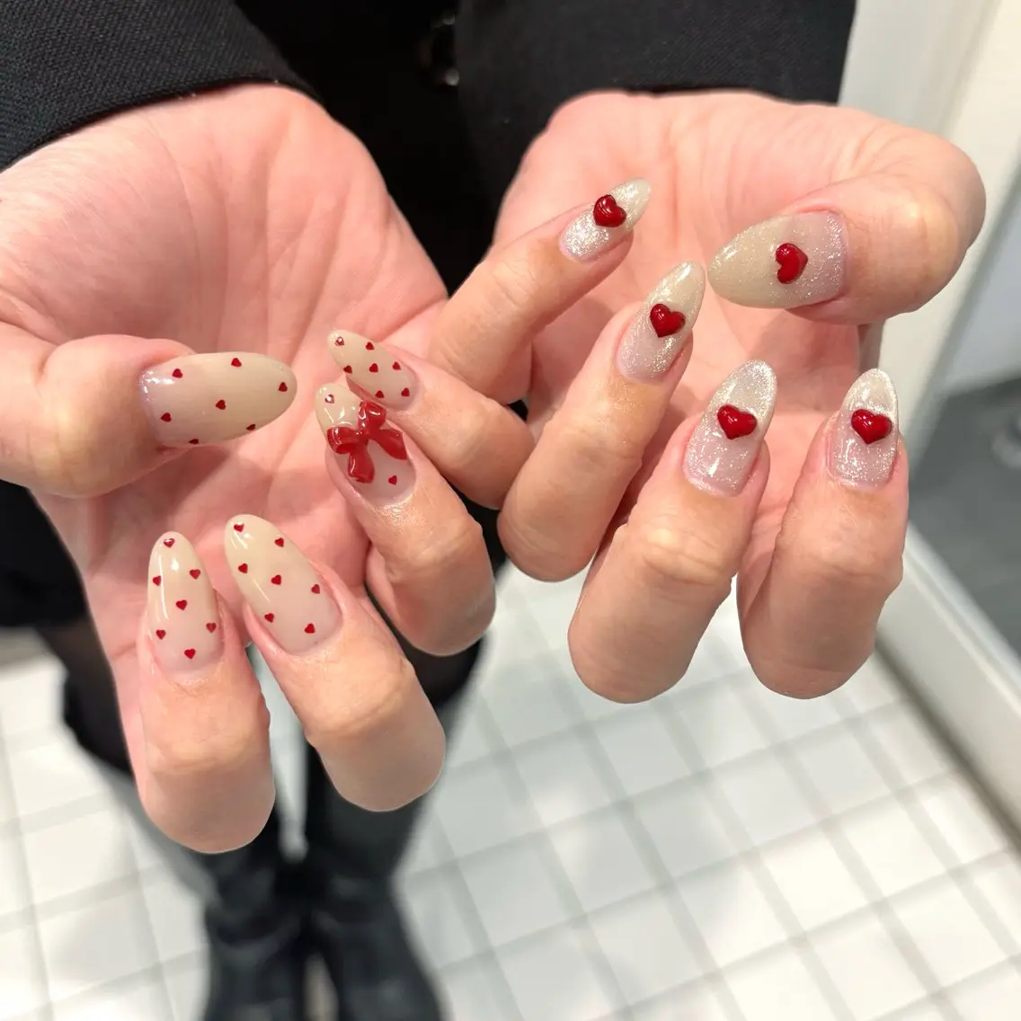 ネイル ボルドー ジェルネイル ハート ニュアンスネイル nail 🐈⬛naokoのネイルデザイン