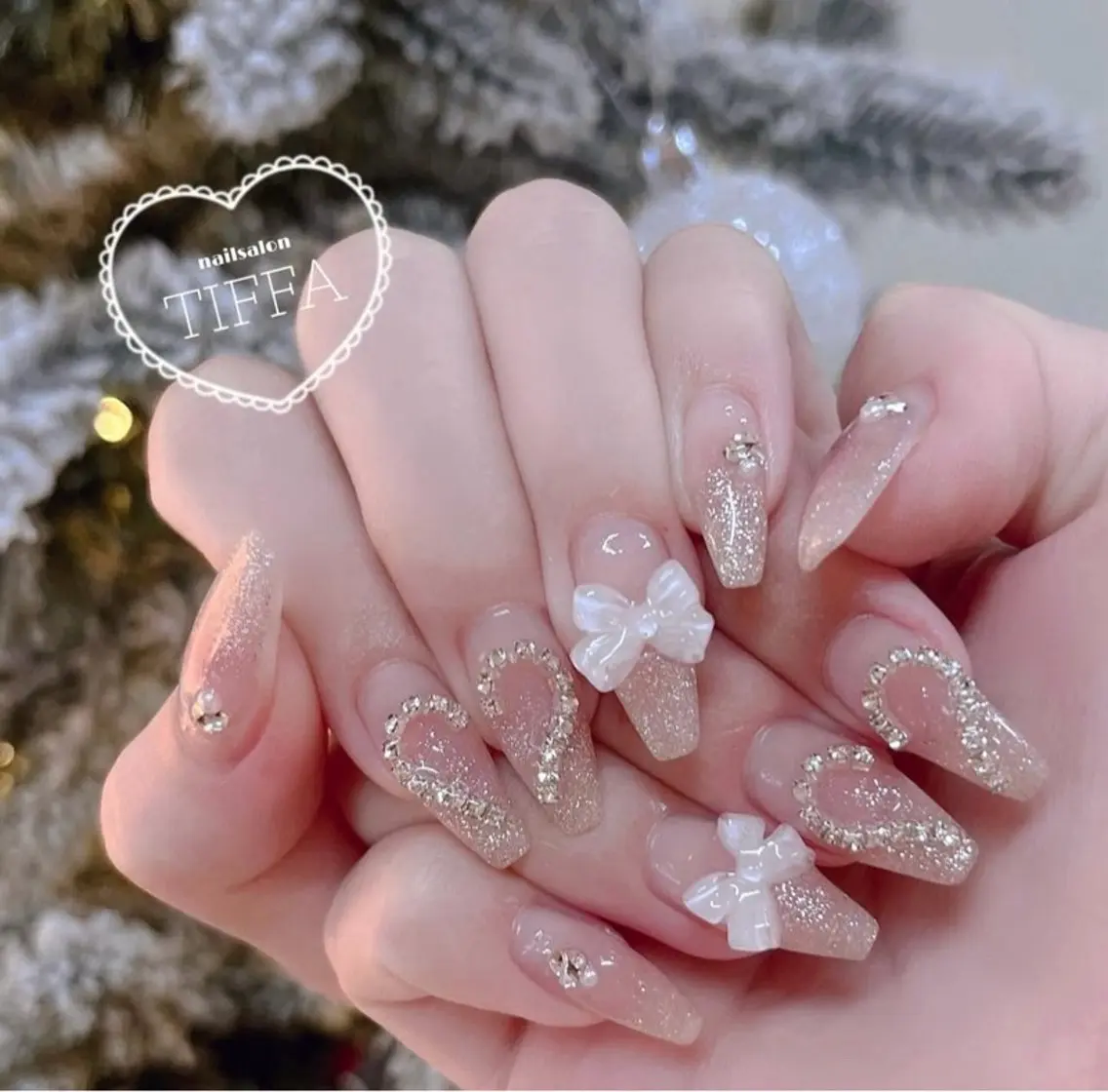 ネイル 長さ出し グラデーション 卒業式 キラキラネイル マグネットネイル ハンドネイル Lee Nails チップ長さだし専門店のネイルデザイン