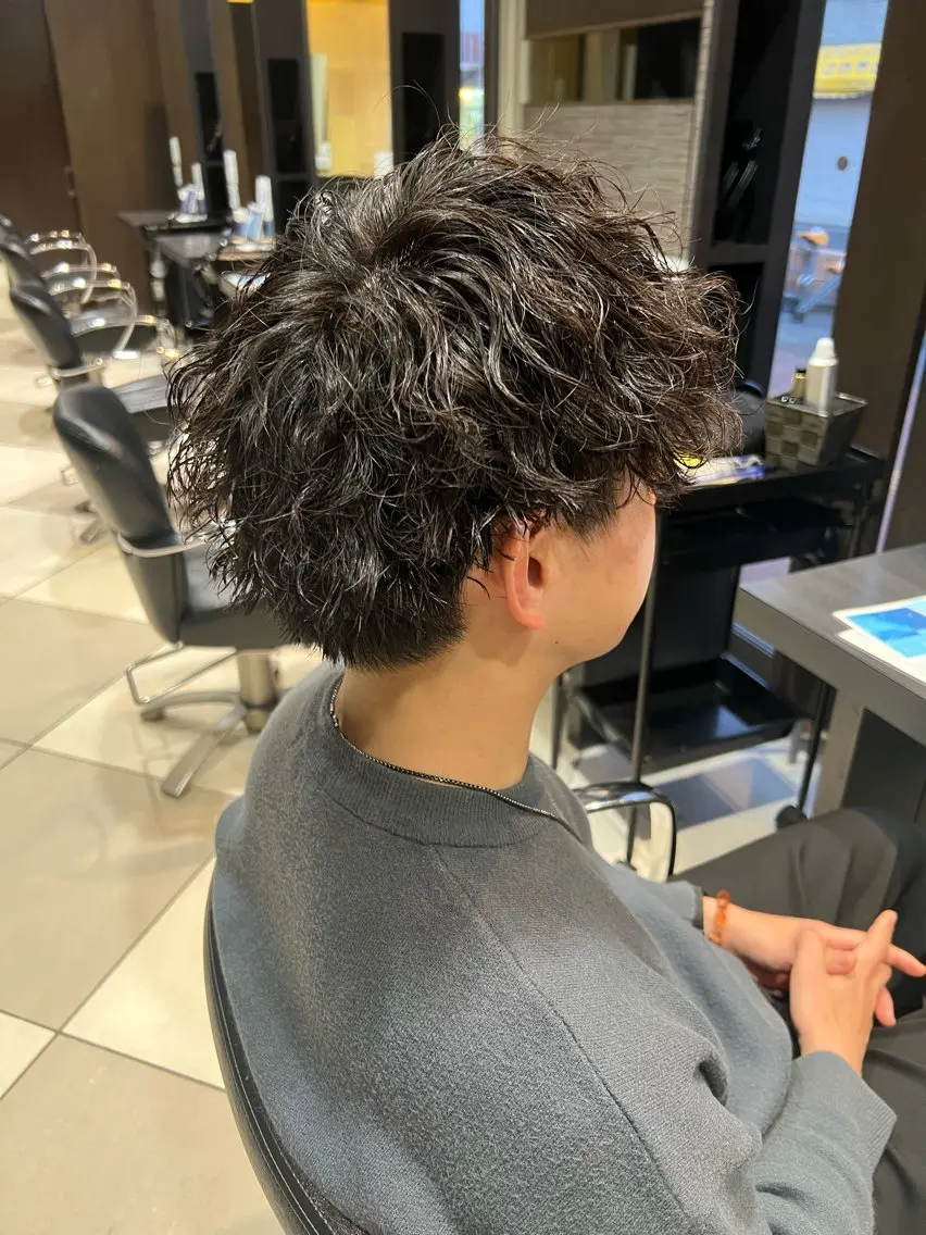 ショート パーマ メンズ メンズパーマ ツイストスパイラルパーマ スパイラルパーマ カット パーマ 道越 裕人のヘアスタイル