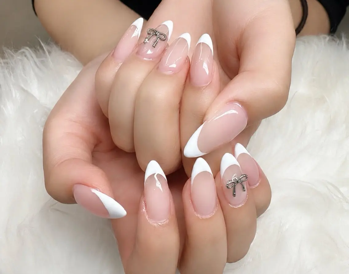 ネイル MIKA RUBY NAIL SLONのネイルデザイン