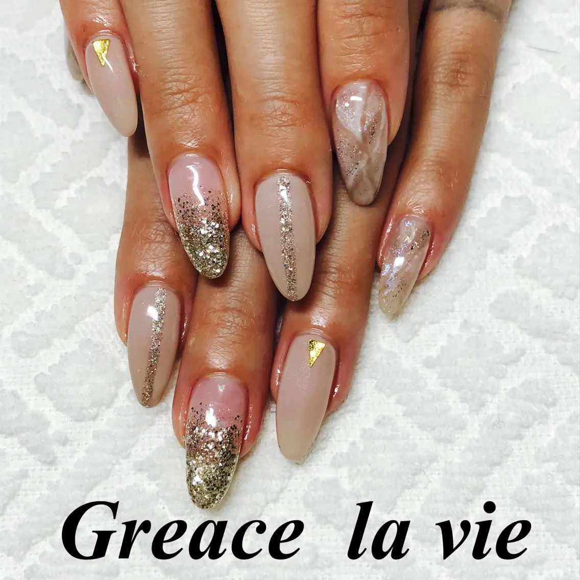 ロング カラー パーマ ヘアアレンジ キッズ ネイル マツエク・マツパ ナチュラル Greace  la vieのネイルデザイン