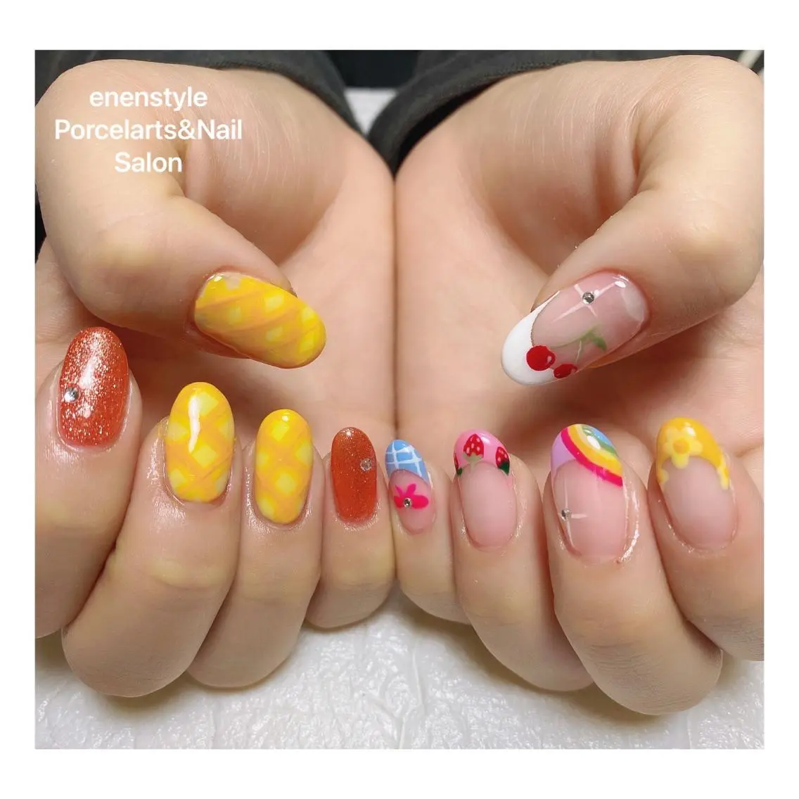 ミディアム ネイル ハンドネイル 🐾enen style 🐾のネイルデザイン