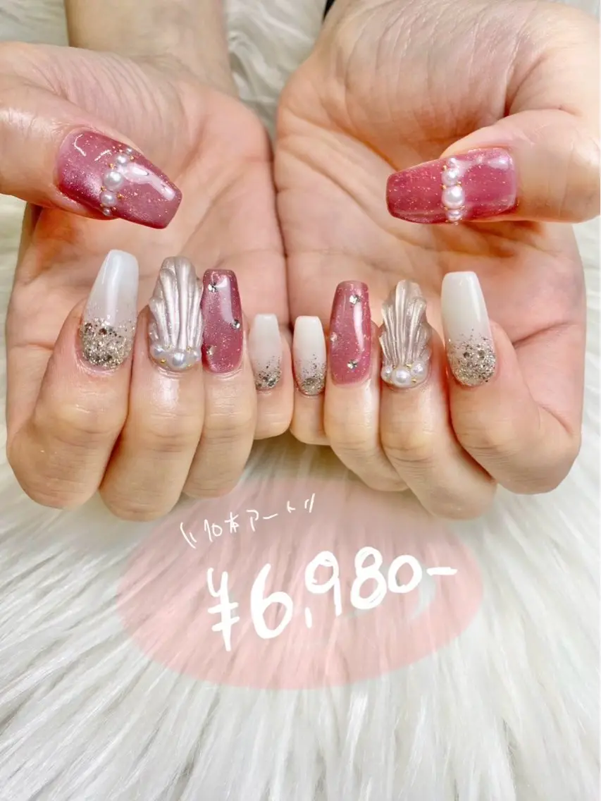 ネイル ハンドネイル フットネイル emma.nail kanakoのネイルデザイン