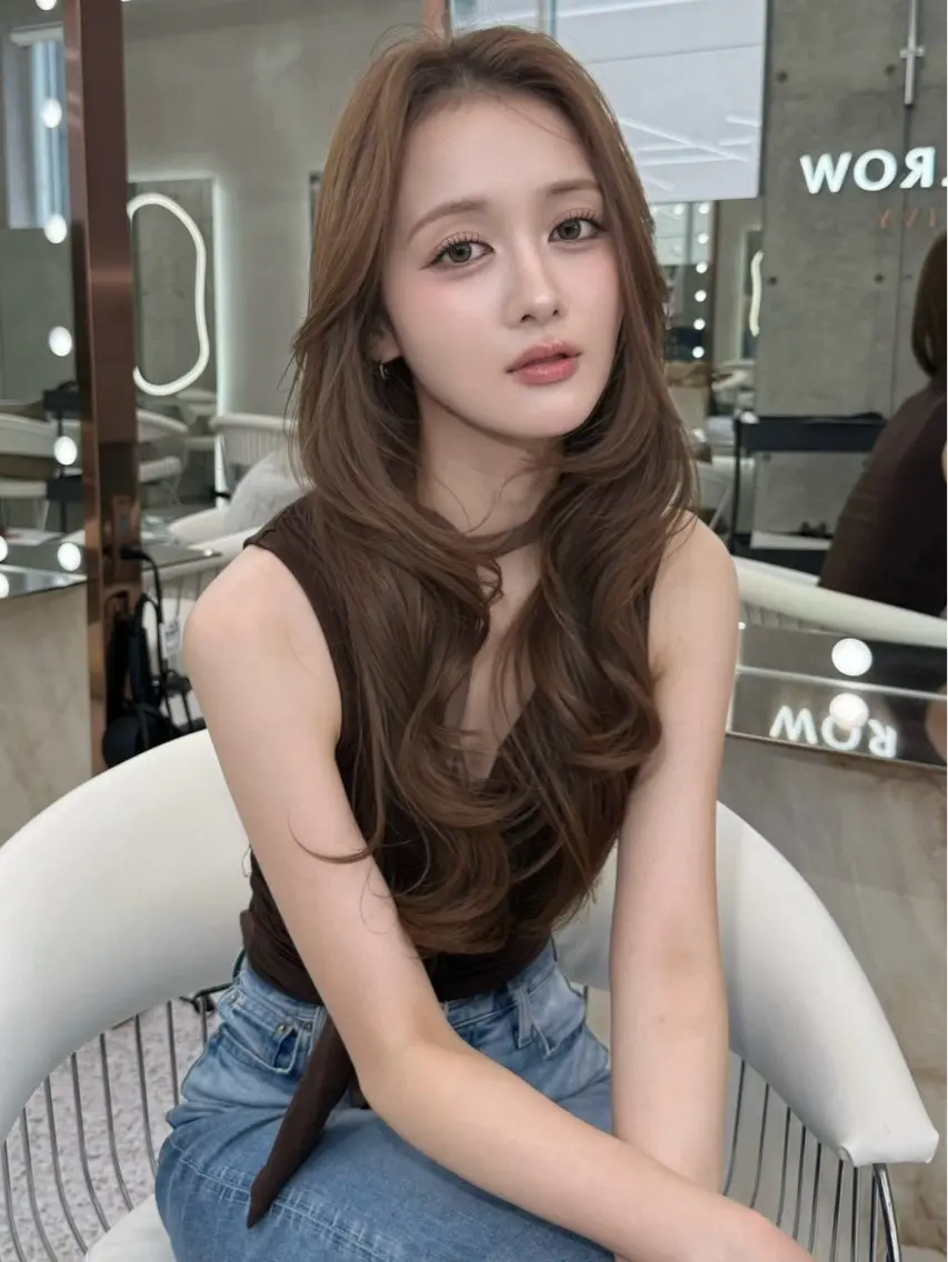 ロング ヘアアレンジ ボブ 顔周りカット ハッシュカット ハイレイヤー 髪質改善 カット ヘアカラー トリートメント ヘアセット 🌻夏の透明感カラー 💛韓国レイヤー櫻井のヘアスタイル