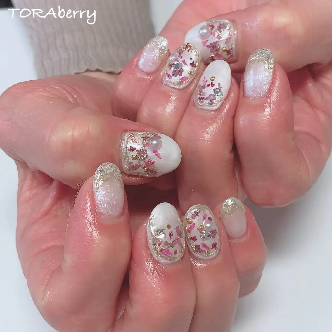 ネイル ハンドネイル ネイリスト なつみのネイルデザイン