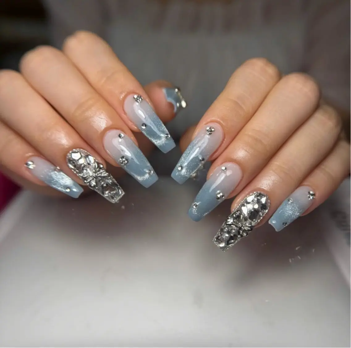 ネイル アートネイル 成人式 ジェルネイル ニュアンスネイル ネイルチップ Kora Nailのネイルデザイン