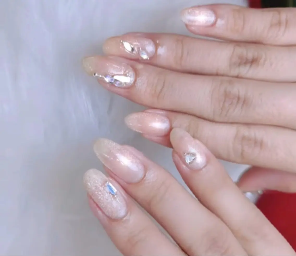 ネイル マグネットネイル ストーンネイル Kora Nailのネイルデザイン