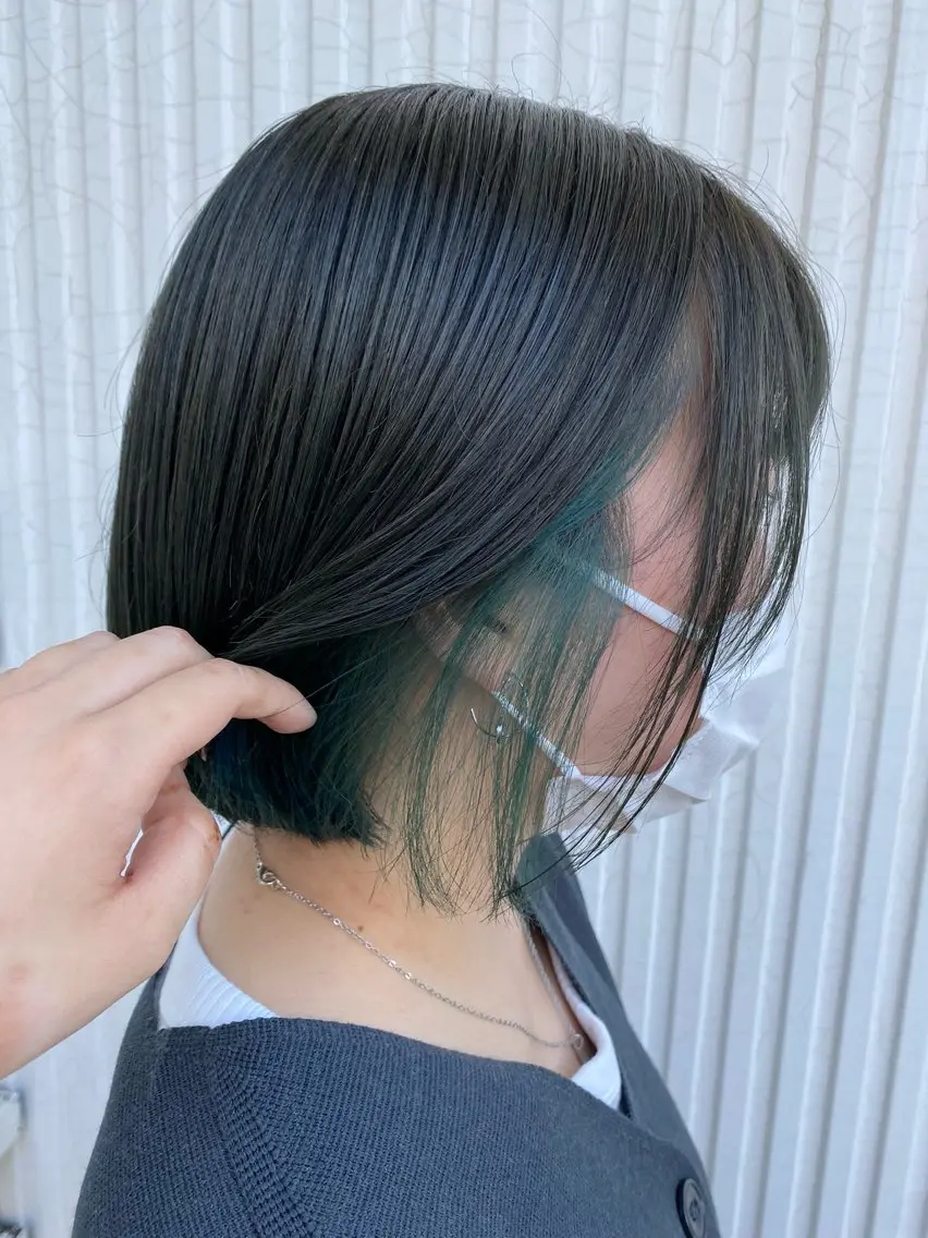 カラー グレージュ オリーブグレージュ オリーブグレー カット ヘアカラー 浅利 陽菜のヘアスタイル