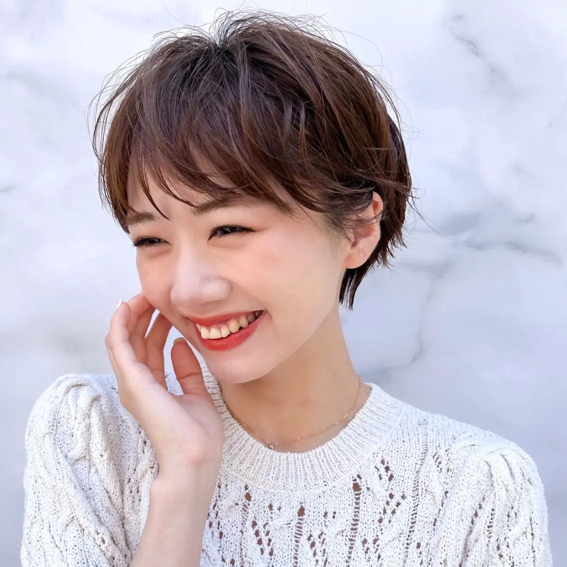 ショート カラー くびれヘア ショートヘア ロングレイヤー& ショートヘア特化のヘアスタイル