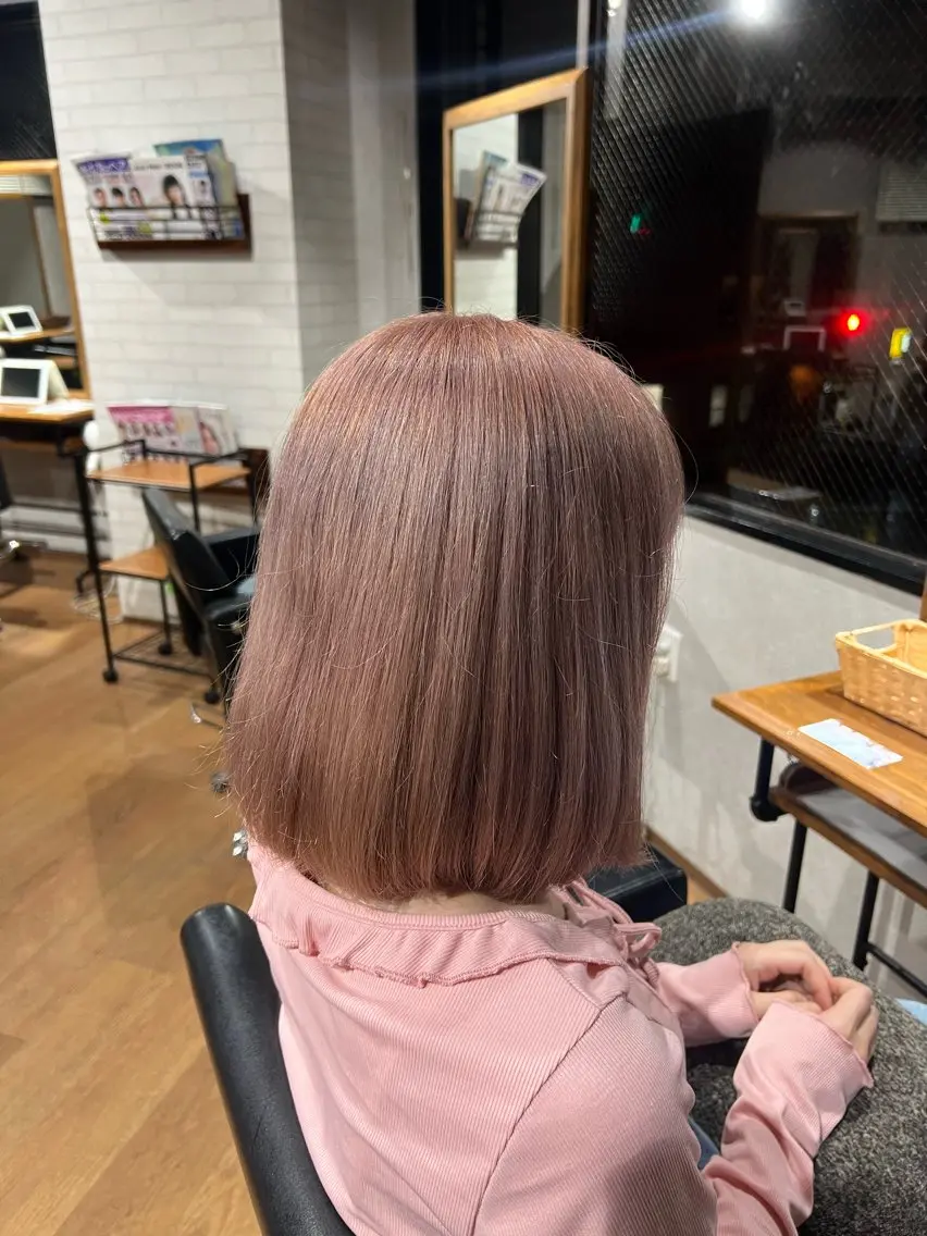 ミディアム ヘアカラー イリオモテ レナのヘアスタイル